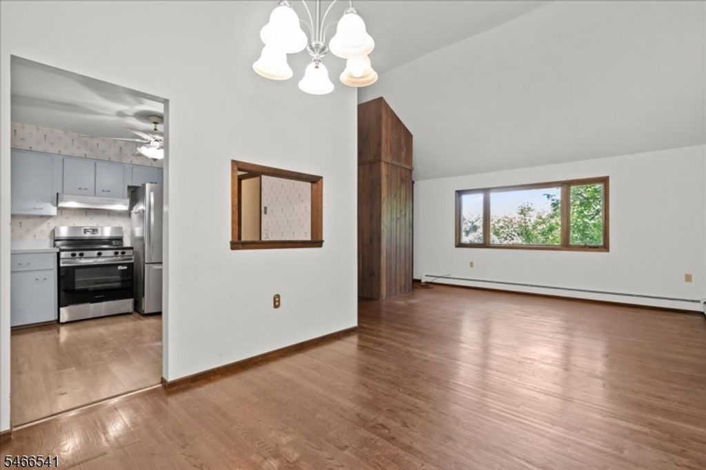 628 Succasunna Rd, Mount Arlington Boro, NJ 07856 — photo 5