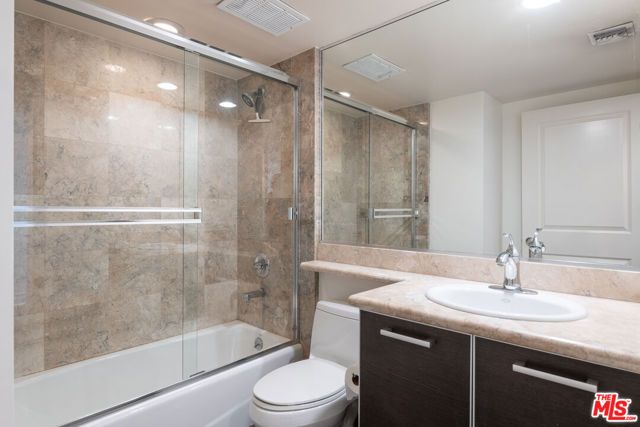 1353 N Fuller Avenue PH7, Los Angeles, CA 90046