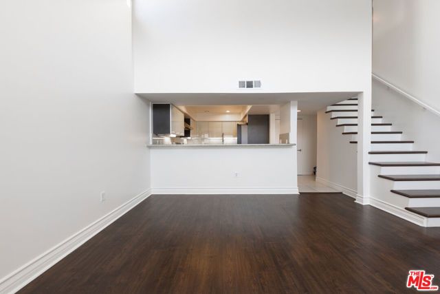 1353 N Fuller Avenue PH7, Los Angeles, CA 90046