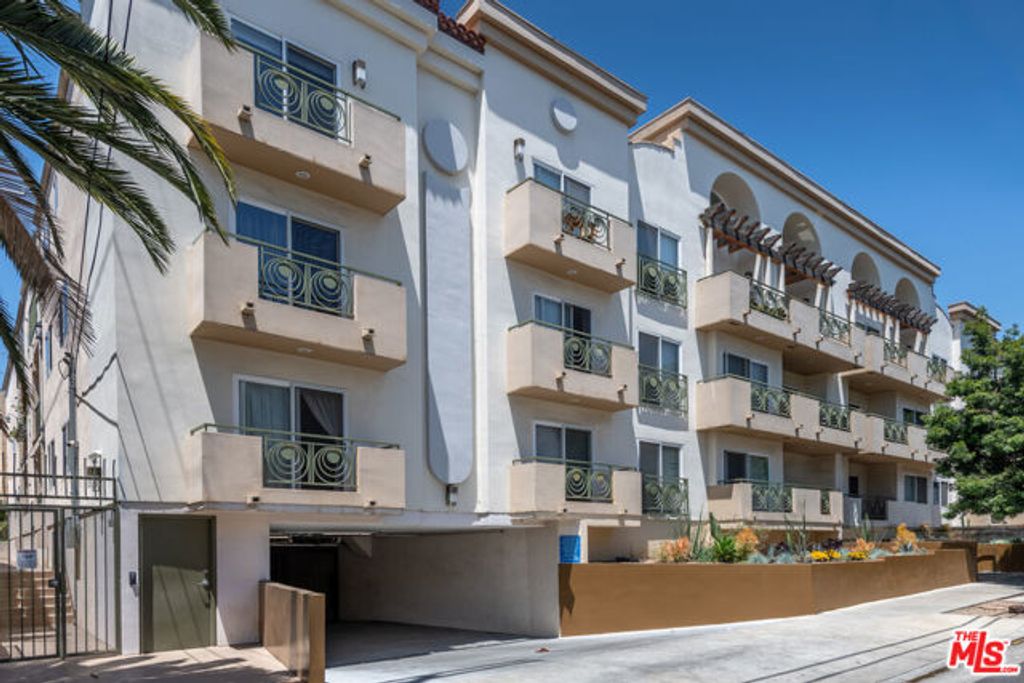 1353 N Fuller Avenue PH7, Los Angeles, CA 90046