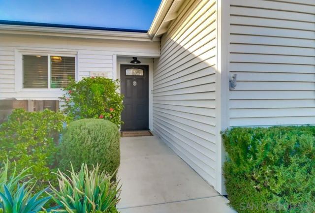 712 Lemon Avenue, Vista, CA 92084