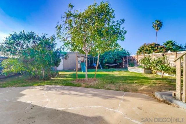 712 Lemon Avenue, Vista, CA 92084