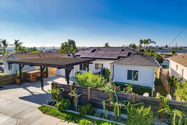 712 Lemon Avenue, Vista, CA 92084