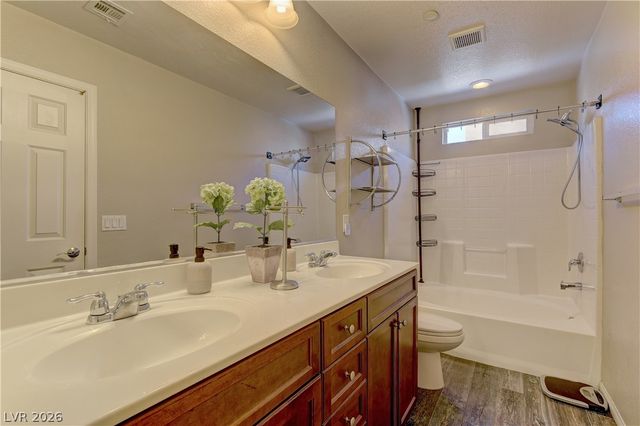 4650 Ranch House Road 14, North Las Vegas, NV 89031