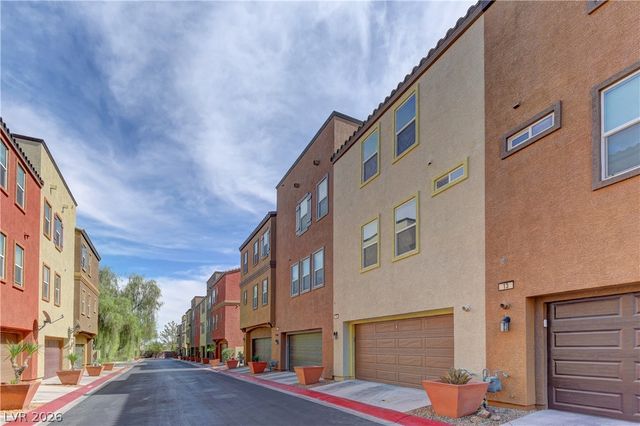 4650 Ranch House Road 14, North Las Vegas, NV 89031