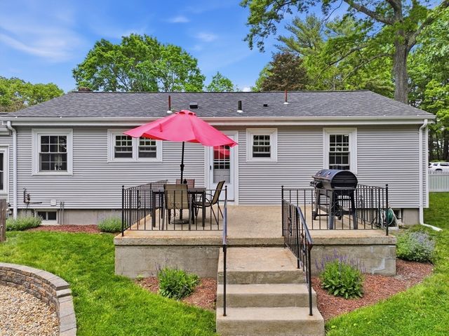 75 William Street, Walpole, MA 02081