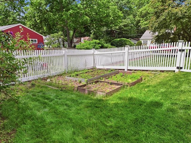 75 William Street, Walpole, MA 02081