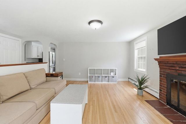 75 William Street, Walpole, MA 02081