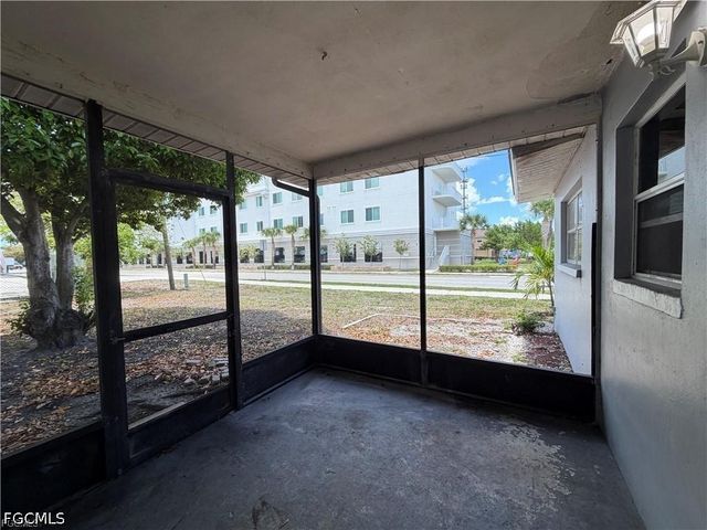 4902 Victoria DR 1, Cape Coral, FL 33904