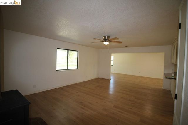 10477 Violetta, Coulterville, CA 95311