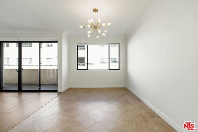 430 MAPLE Drive 204, Beverly Hills, CA 90210