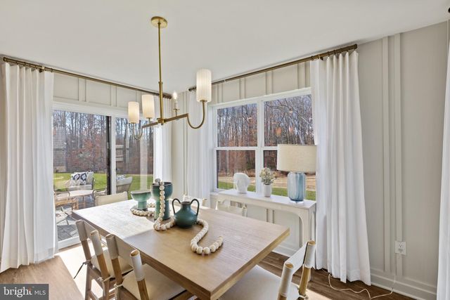 298 LONG BRANCH LN, La Plata, MD 20646