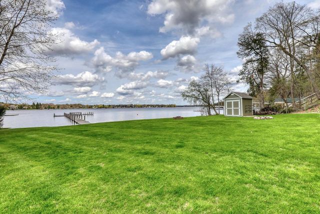 W323N6775 Wildwood Point ROAD, Hartland, WI 53029