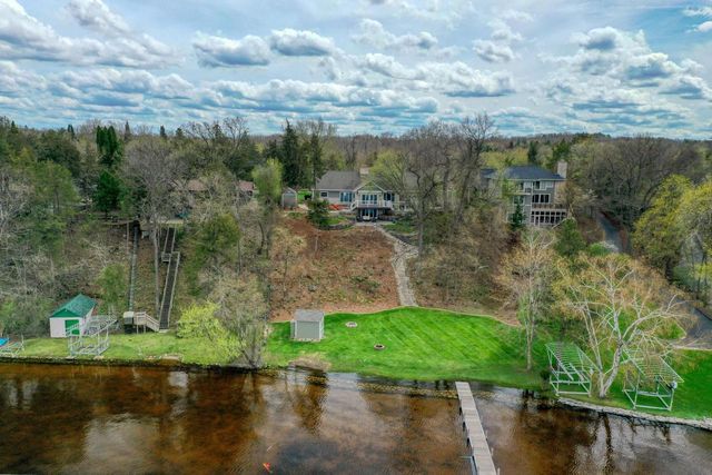 W323N6775 Wildwood Point ROAD, Hartland, WI 53029
