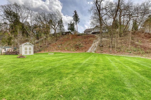 W323N6775 Wildwood Point ROAD, Hartland, WI 53029