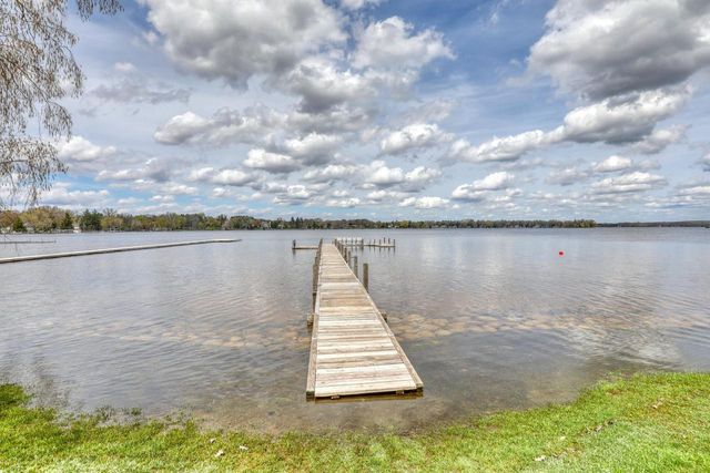 W323N6775 Wildwood Point ROAD, Hartland, WI 53029