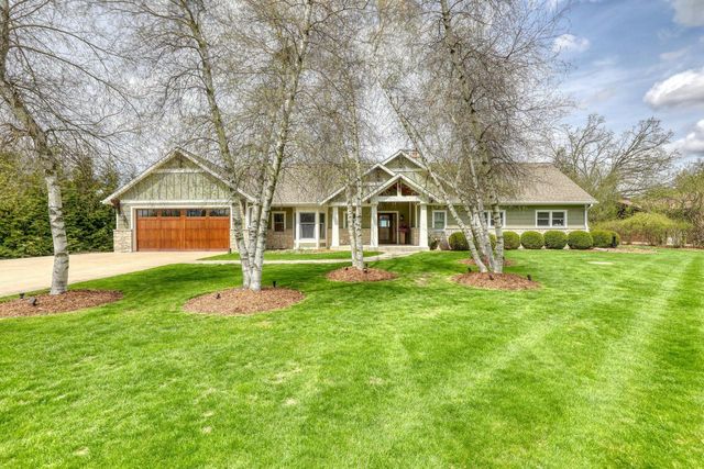 W323N6775 Wildwood Point ROAD, Hartland, WI 53029
