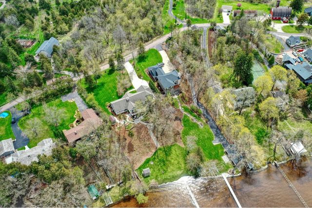 W323N6775 Wildwood Point ROAD, Hartland, WI 53029