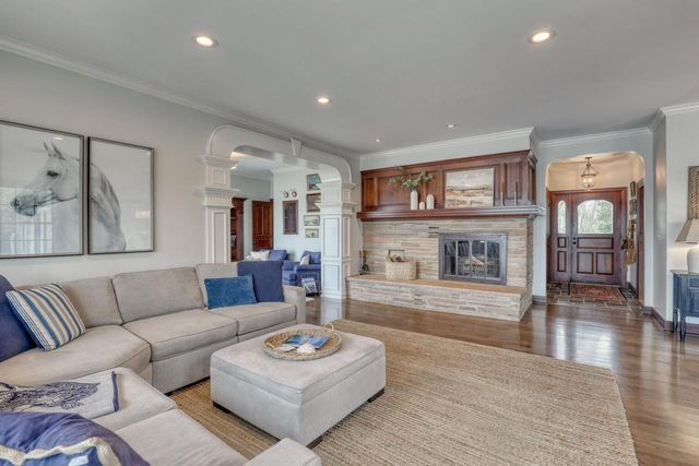 W323N6775 Wildwood Point ROAD, Hartland, WI 53029