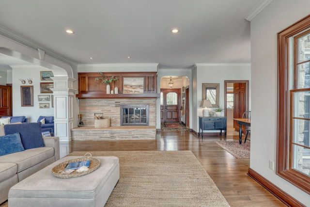 W323N6775 Wildwood Point ROAD, Hartland, WI 53029