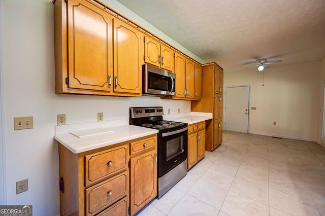 636 Tucker Hollow Road SE, Calhoun, GA 30701