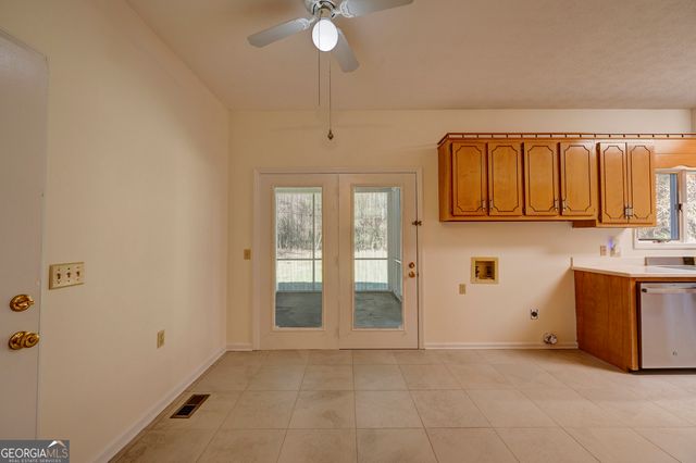 636 Tucker Hollow Road SE, Calhoun, GA 30701