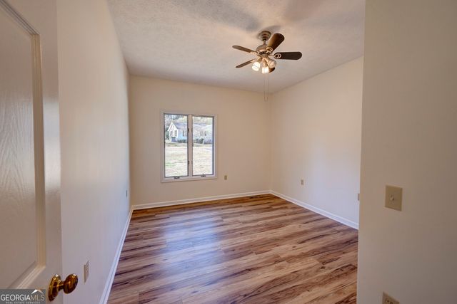 636 Tucker Hollow Road SE, Calhoun, GA 30701