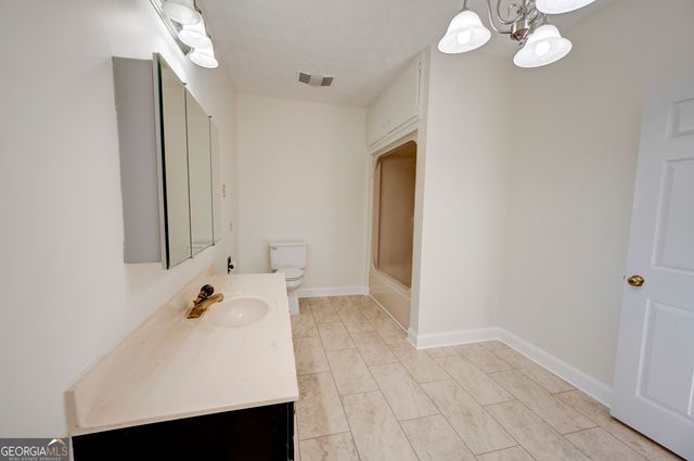 636 Tucker Hollow Road SE, Calhoun, GA 30701