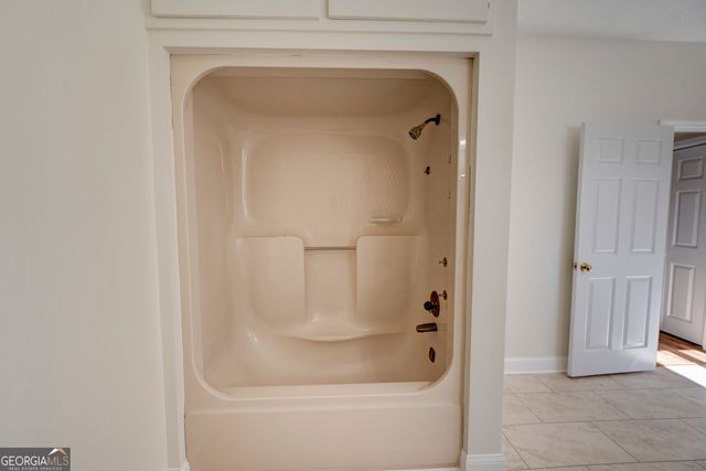 636 Tucker Hollow Road SE, Calhoun, GA 30701