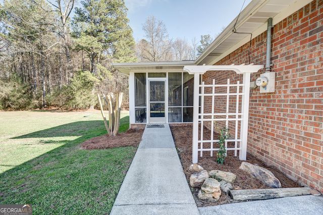 636 Tucker Hollow Road SE, Calhoun, GA 30701