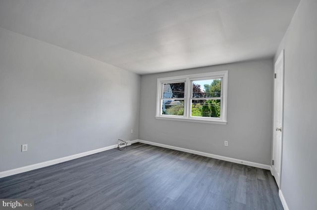 309 MONTGOMERY AVE, Jenkintown, PA 19046