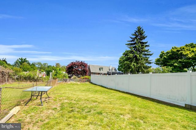 309 MONTGOMERY AVE, Jenkintown, PA 19046