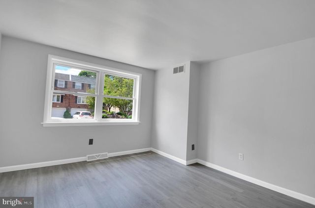 309 MONTGOMERY AVE, Jenkintown, PA 19046