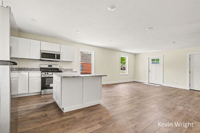 4655 Henry Street, Norton Shores, MI 49441