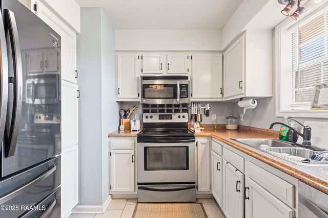 1530 St. Charles Street, Breaux Bridge, LA 70517