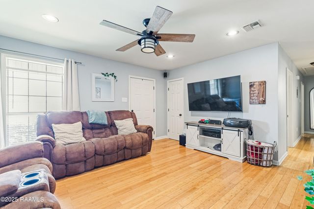 1530 St. Charles Street, Breaux Bridge, LA 70517