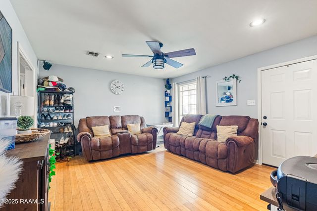 1530 St. Charles Street, Breaux Bridge, LA 70517