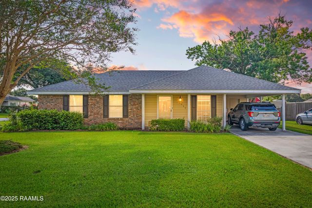 1530 St. Charles Street, Breaux Bridge, LA 70517