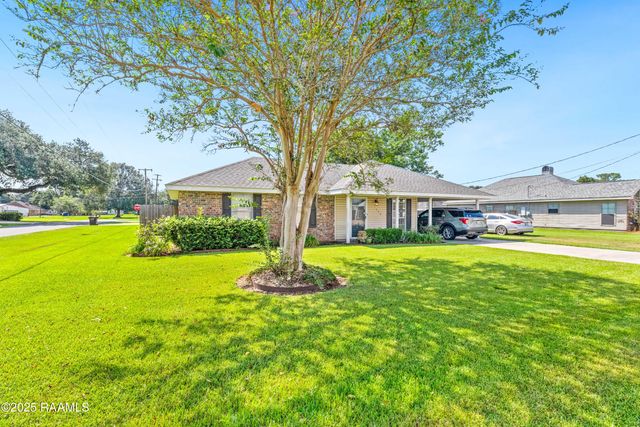 1530 St. Charles Street, Breaux Bridge, LA 70517