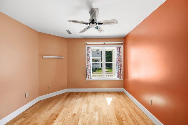 17 Walnut Court 17, Rockland, MA 02370