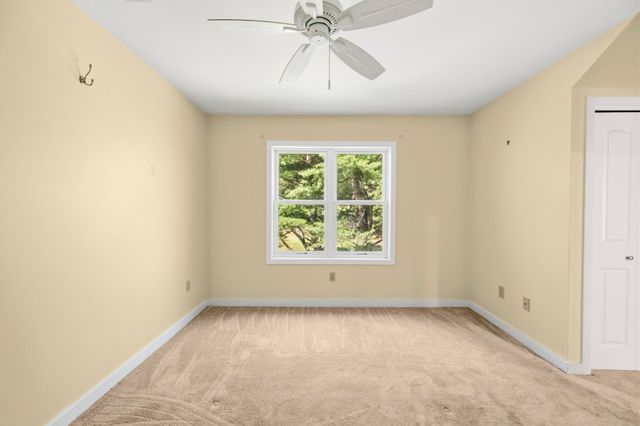 17 Walnut Court 17, Rockland, MA 02370