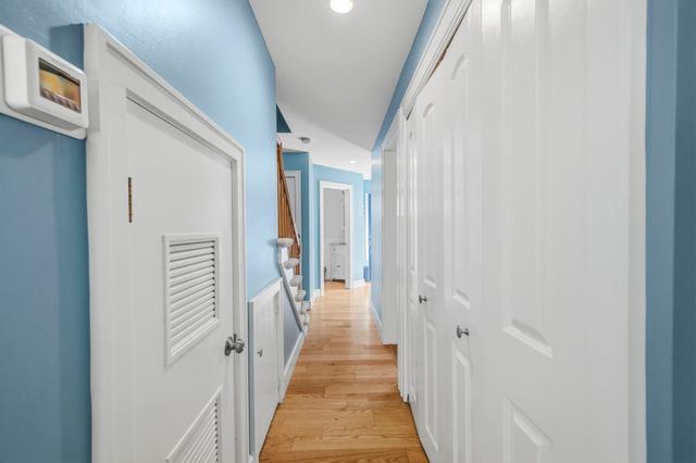 17 Walnut Court 17, Rockland, MA 02370