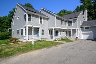 17 Walnut Court 17, Rockland, MA 02370