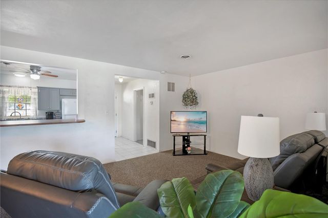 309 VIHLEN ROAD, Sanford, FL 32771