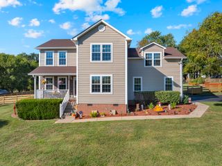 3021 Glenstone Dr, Columbia, TN 38401