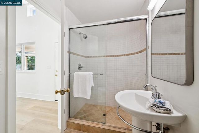 40 Meek Pl, Lafayette, CA 94549