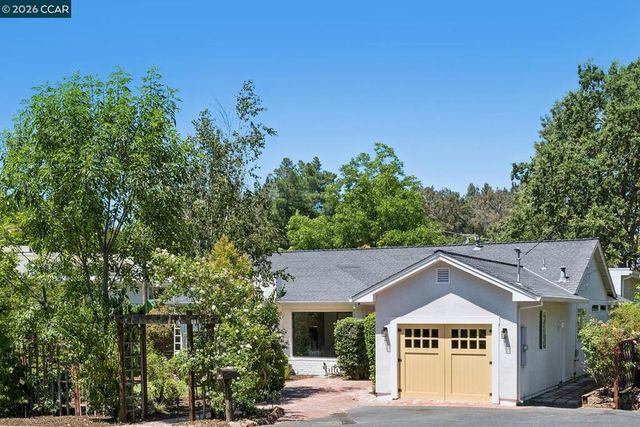 40 Meek Pl, Lafayette, CA 94549