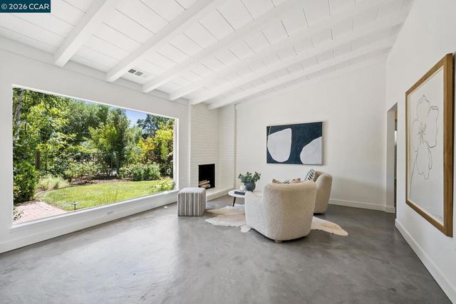 40 Meek Pl, Lafayette, CA 94549