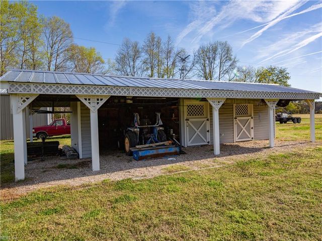 21311 Brewers Farm LN, Carrollton, VA 23314