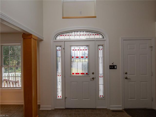 21311 Brewers Farm LN, Carrollton, VA 23314